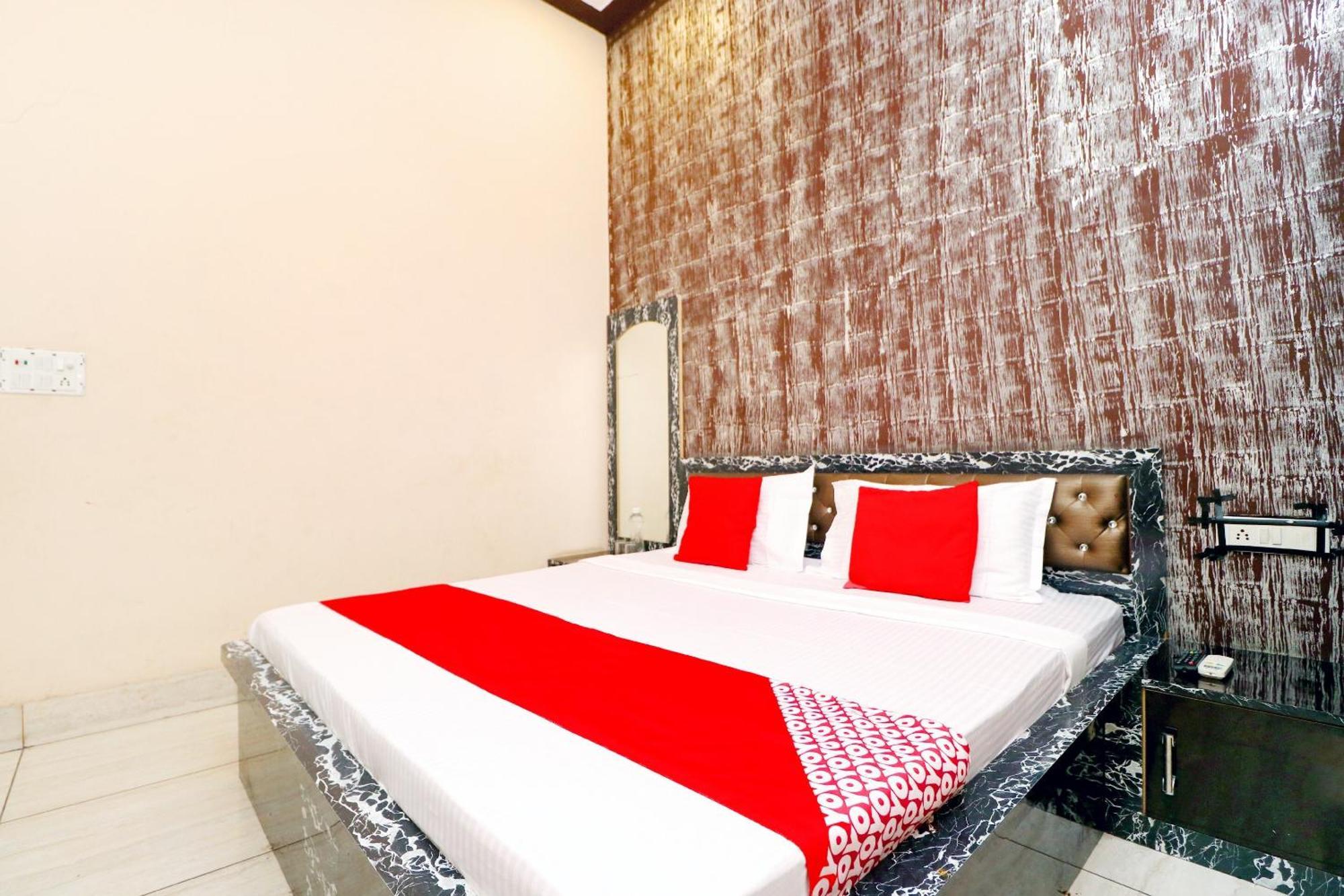 Hotel O Pushp Vatika Bhiwani Dış mekan fotoğraf